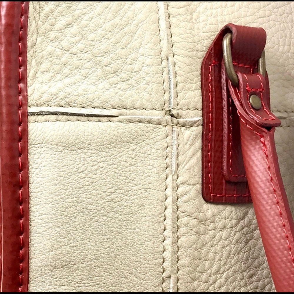 Elvis & Kresse Ivory Burberry Leather Boston Bag - Picture 5 of 12